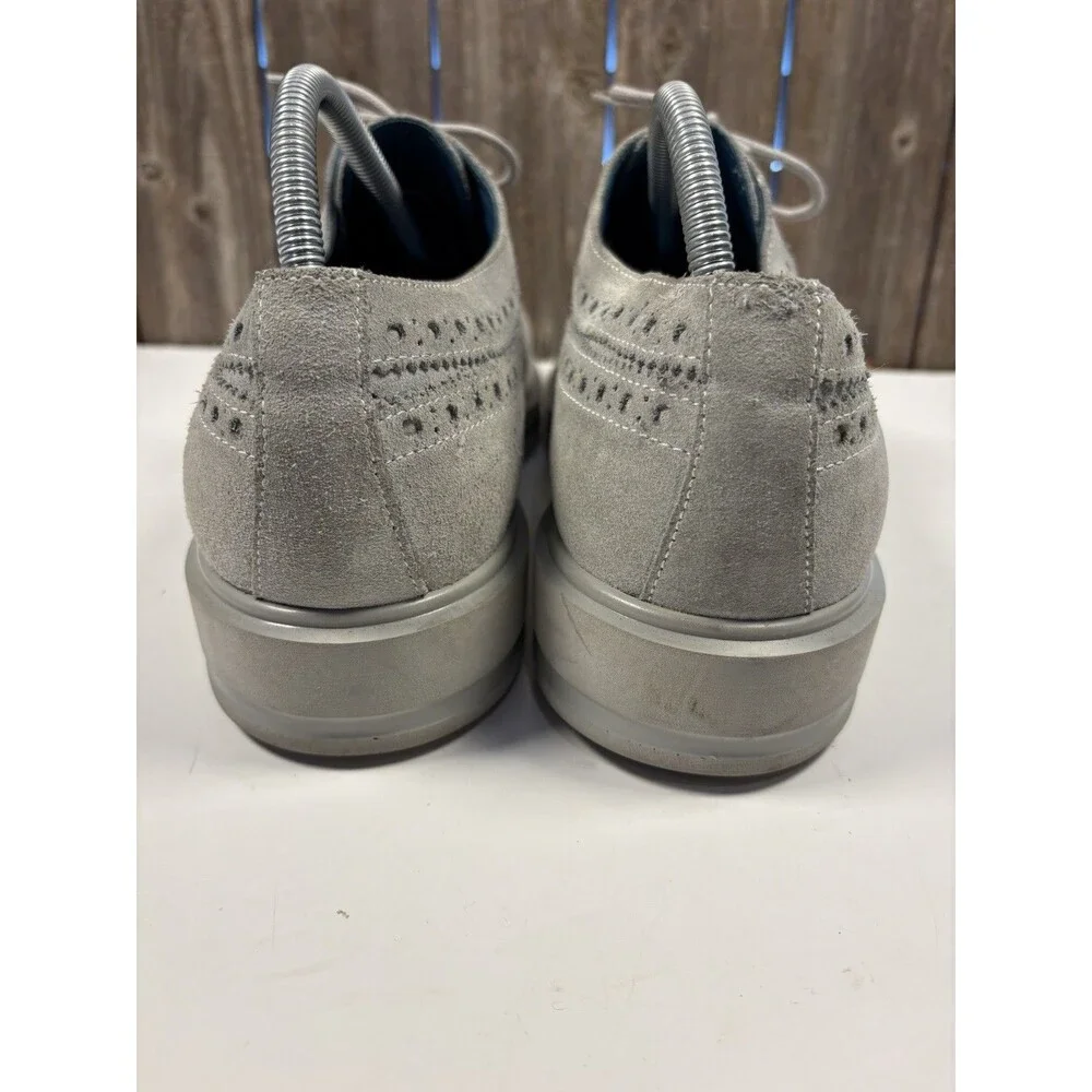 Skechers mark nason